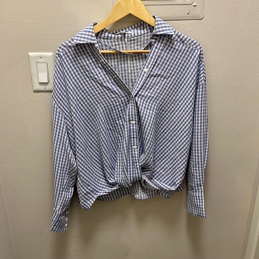 blue checkered loose top